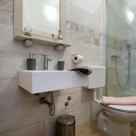 Semesterbostad Cesarica *